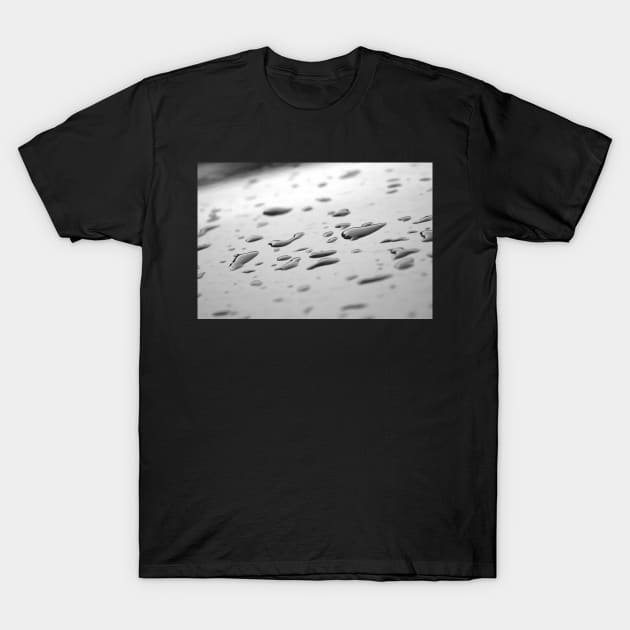 After the rain, black and white raindrops photography T-Shirt by KINKDesign